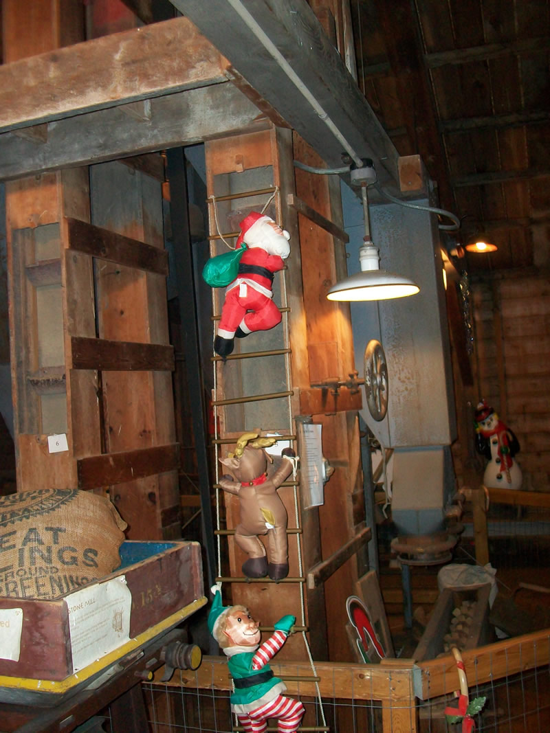 https://www.dundeemill.org/pictures/2014/30 Love Lite 5 15.jpg